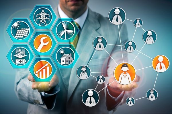 Insourcing-vs-Outsourcing Insourcing-vs-Outsourcing