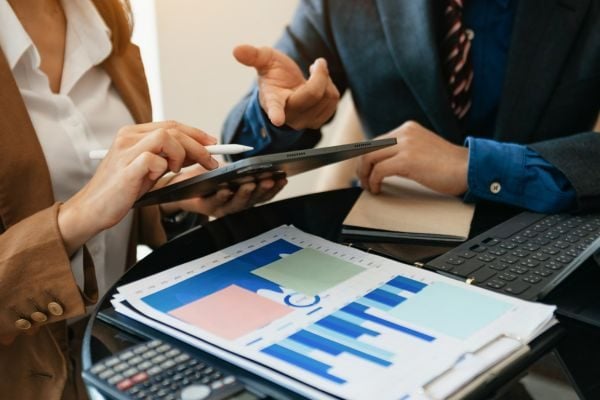 Automate Accounts receivable and payable processes with QuickBooks automation