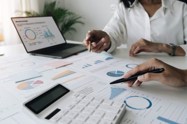 team-of-business-people-are-meeting-to-analyze-dat-2023-11-27-05-01-42-utc team-of-business-people-are-meeting-to-analyze-dat-2023-11-27-05-01-42-utc